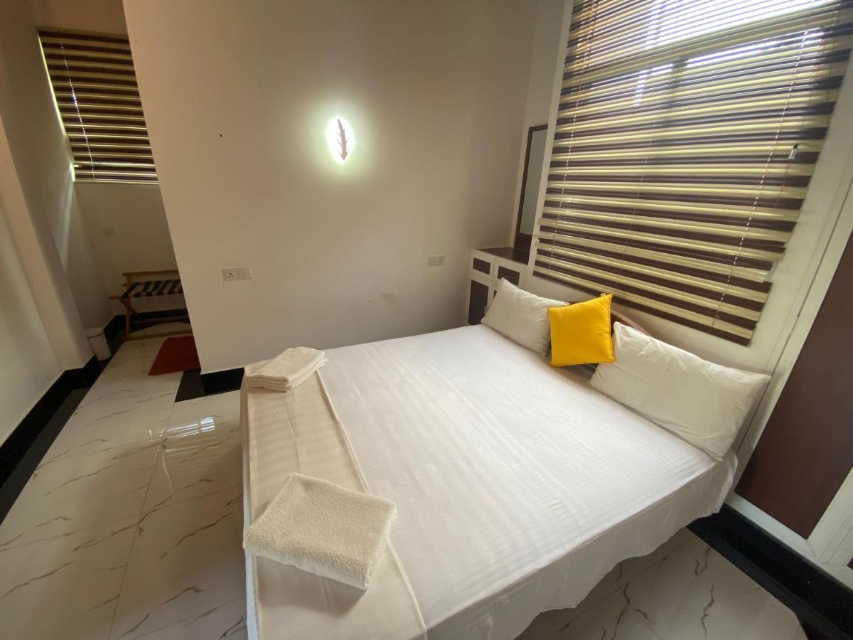 The Kingslayer Resort Negombo Esterno foto