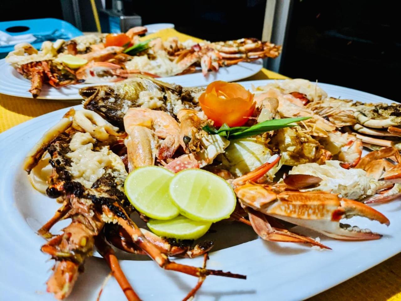 The Kingslayer Resort Negombo Esterno foto